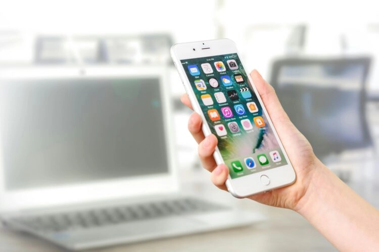 Upozorenje zbog opasnog softvera: Hakeri mogu gotovo u potpunosti preuzeti kontrolu nad mobitelom!